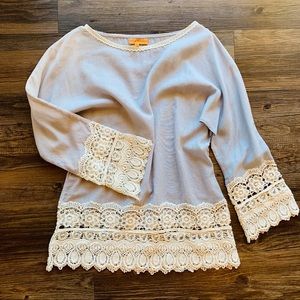 Roberta Freymann Cool Lace Cuff Hem Boho Blouse